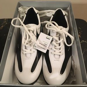 Ecco Brand New Golf Shoes in the box